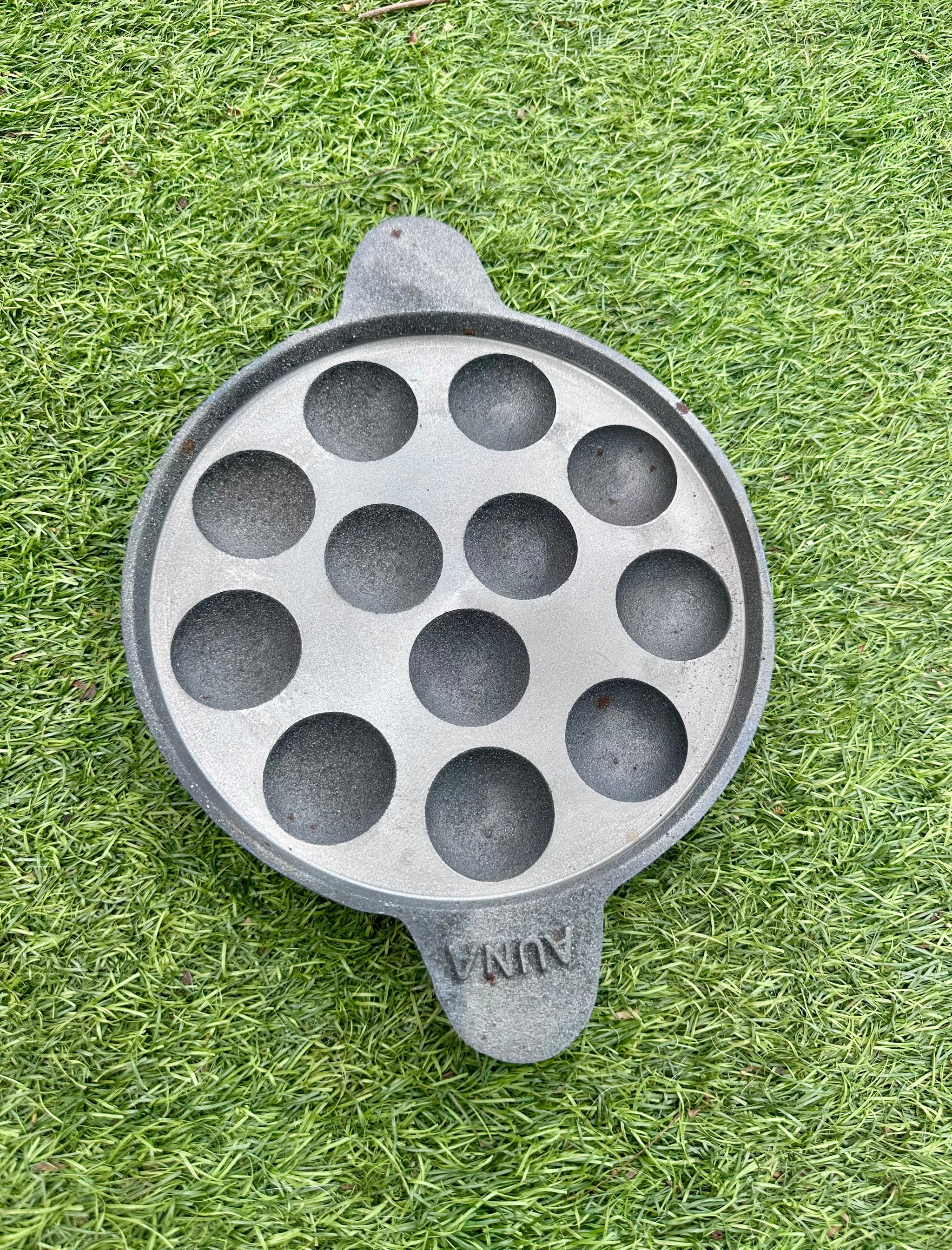Iron Bid Traditional Paddu Or Appam Tawa-12 Holes